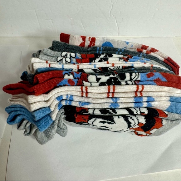 New Disney Christmas themed holiday socks. 9 pairs of trainer socks. - Picture 2 of 12